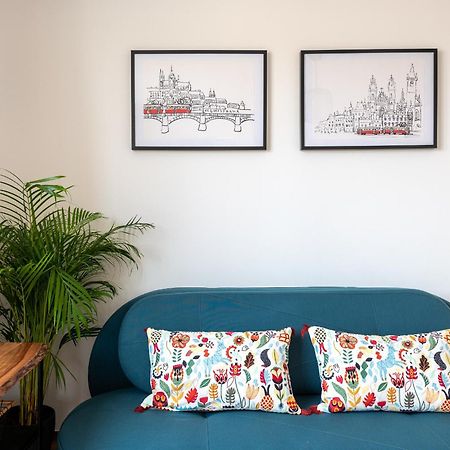 Bright Charming Apt With Terrace, Parking & Airco. プラハ エクステリア 写真
